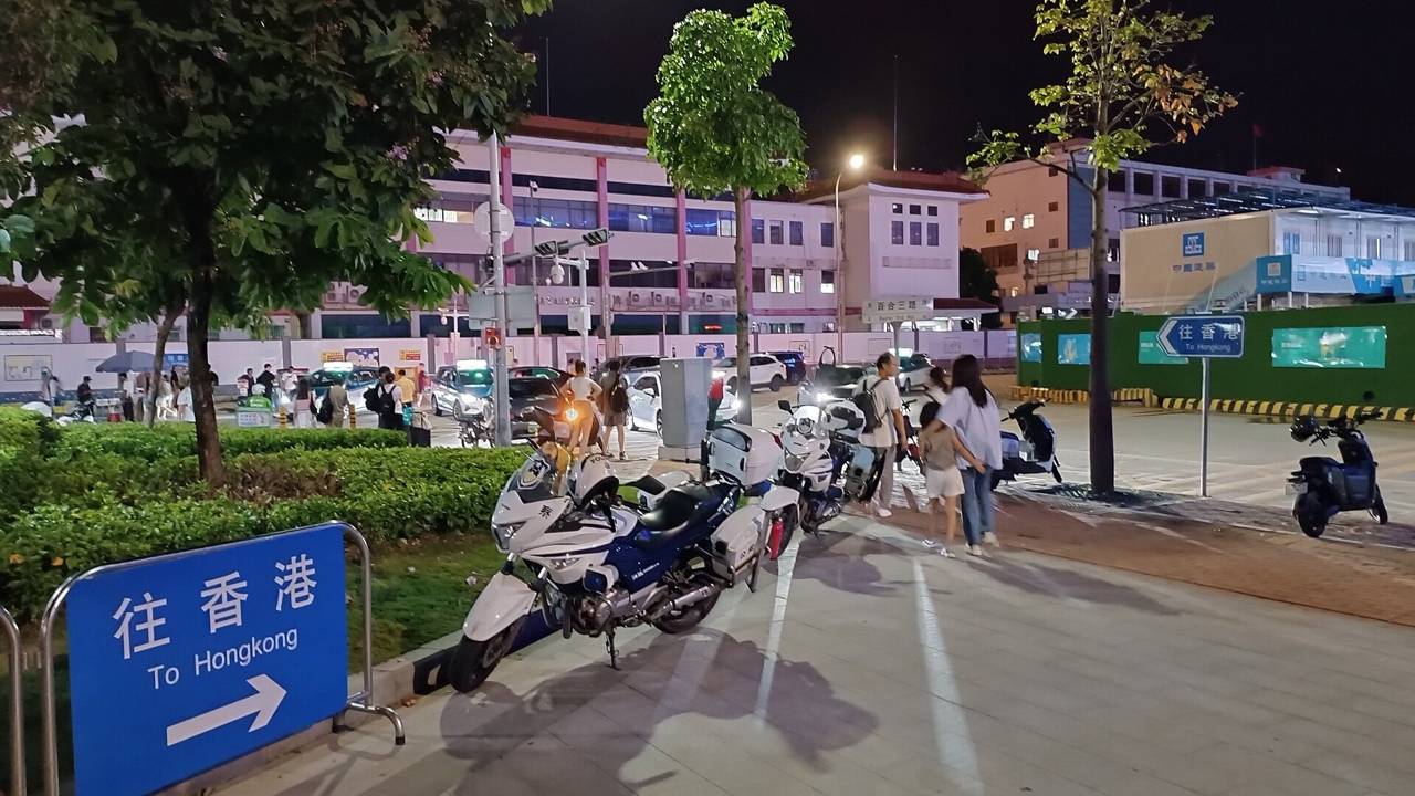 皇崗口岸往香港方向及接駁交通位置